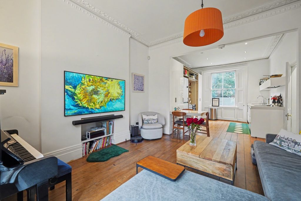 Property photo 1 of 10 4836351