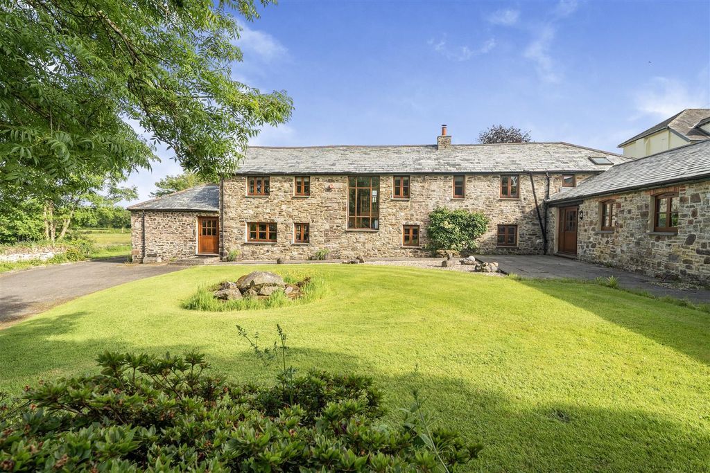 Property photo 1 of 47