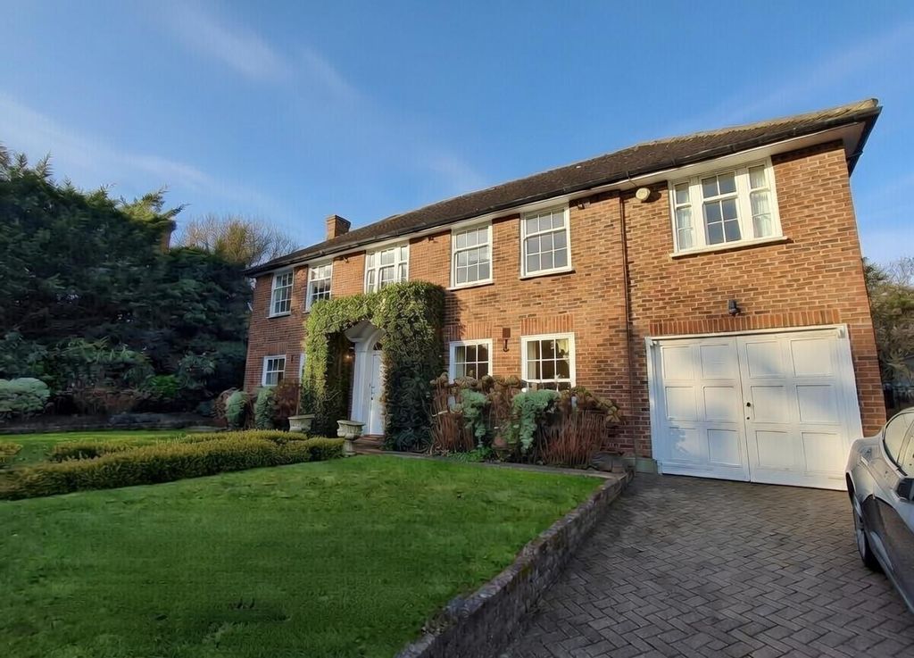 Property photo 1 of 15