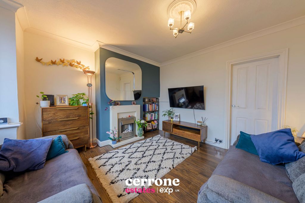 Property photo 3 of 15