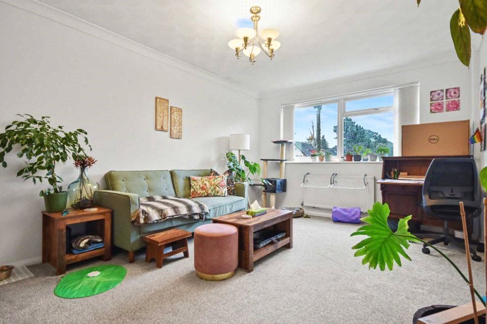 Property photo 2 of 8 Picture No. 13