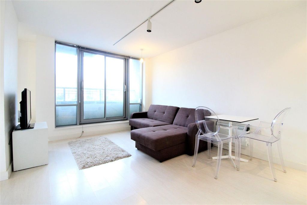 Property photo 1 of 4 221 1.Jpg