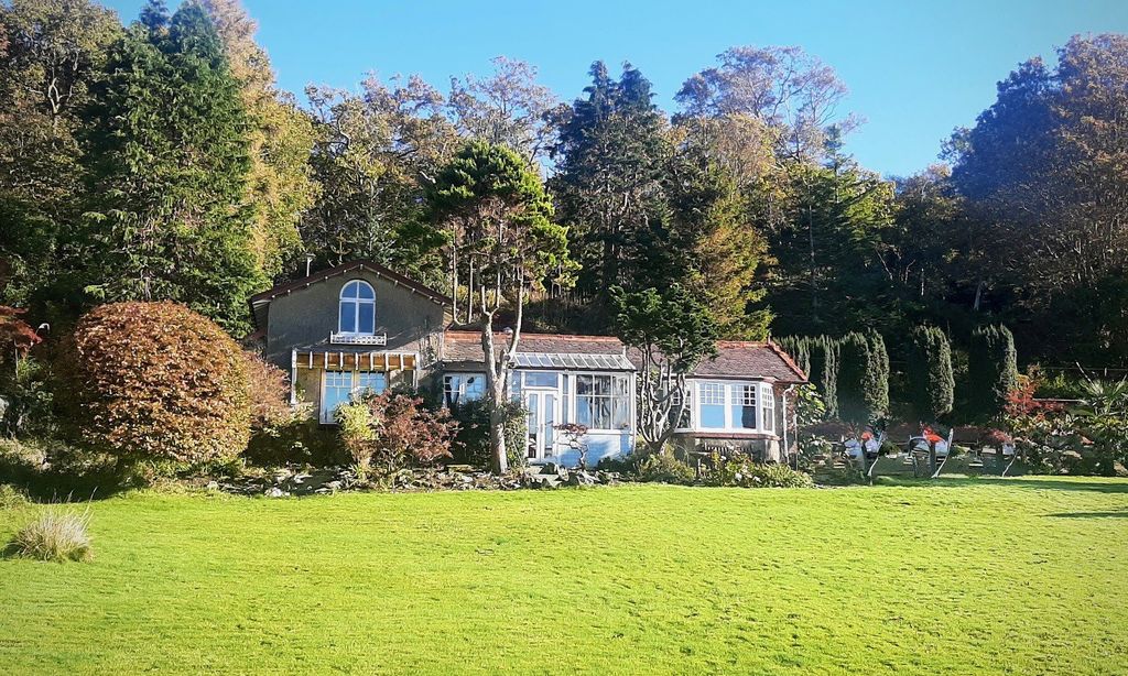 Property photo 2 of 39 Picture No. 44