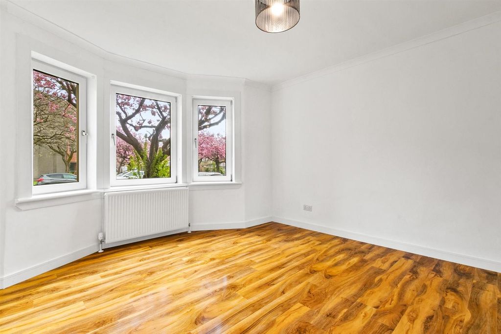 Additional image 9 of 2 bed flat for saleEastfield Crescent Dumbarton G82