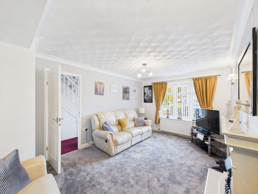 Property photo 2 of 12 4644833