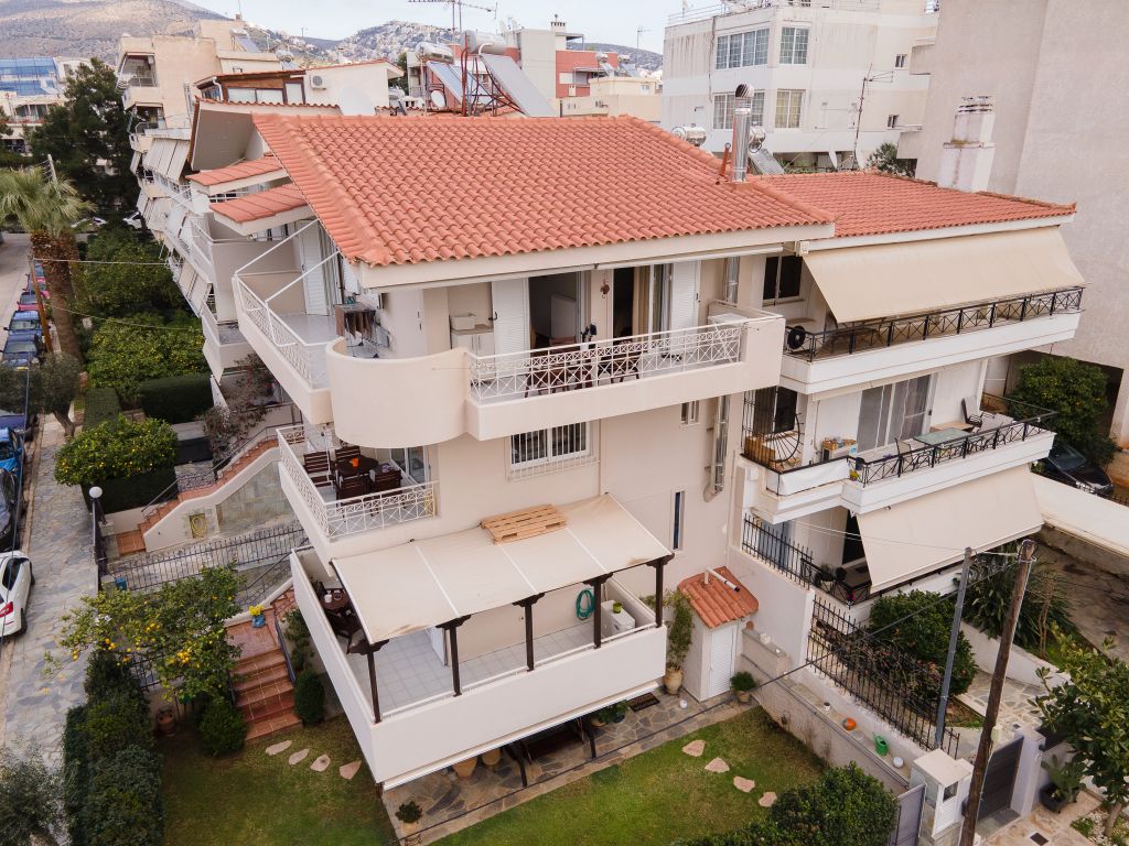 Property photo 2 of 30