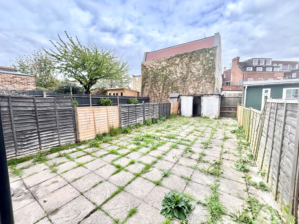 Property photo 2 of 10 Image