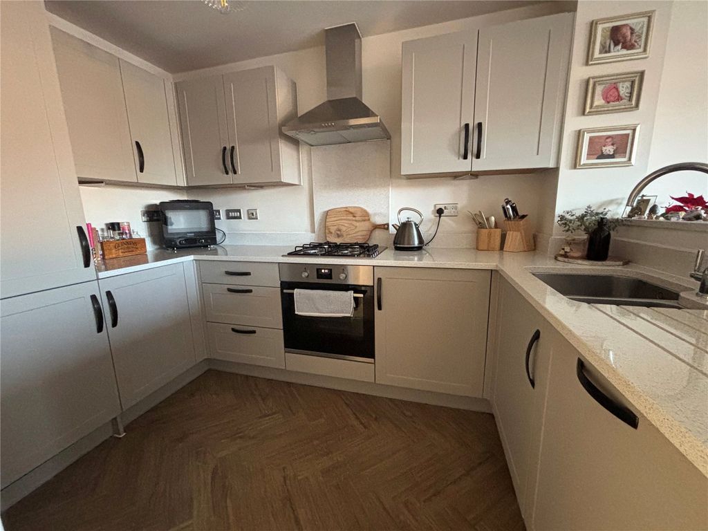 Property photo 3 of 18 Picture No. 01