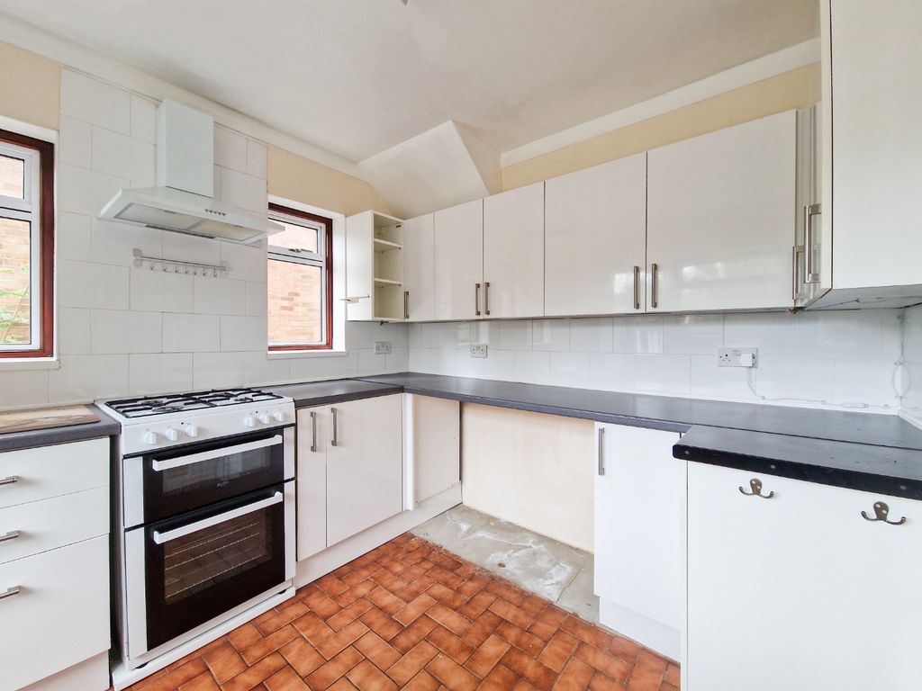 Property photo 2 of 13 4475882