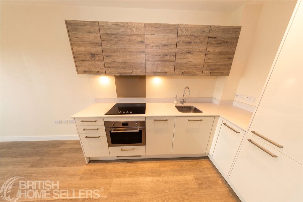 Property photo 3 of 14 Picture No. 30