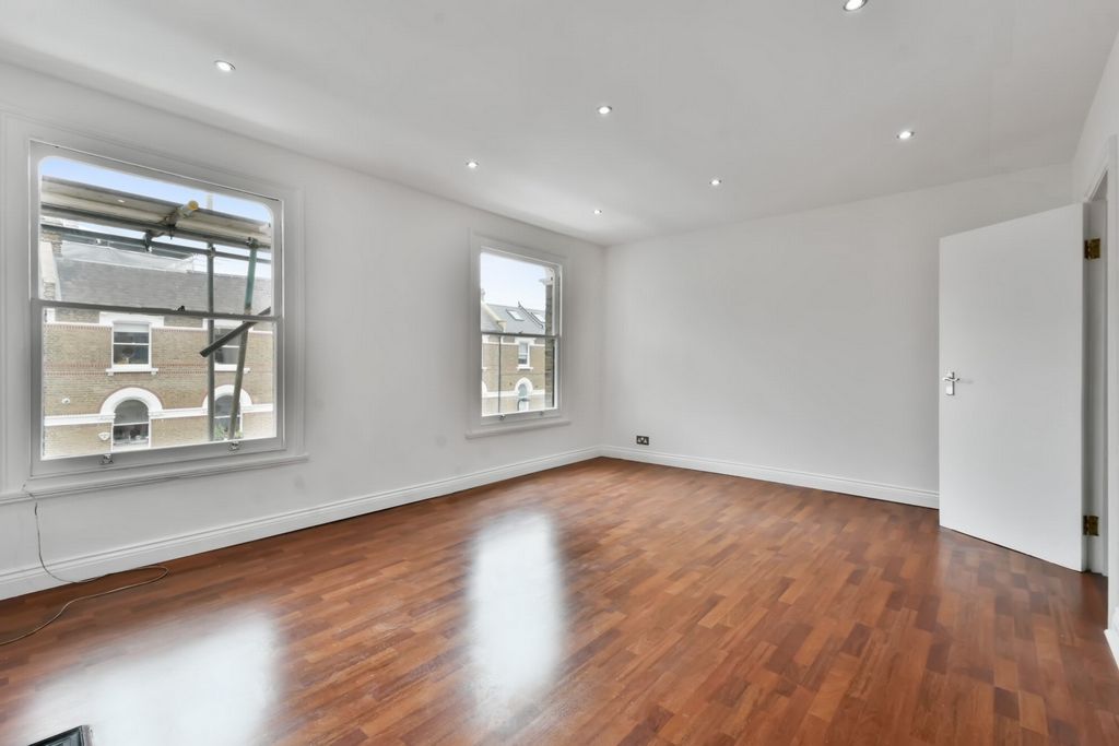 Property photo 2 of 11 Reception Room