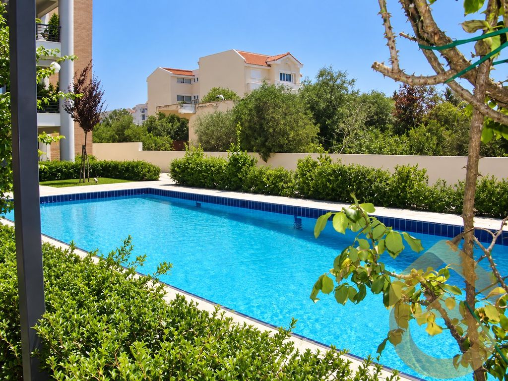 Property photo 1 of 18 - Voula – Pigadakia | Luxury 292 Sq.m. 4th-Floor Apartment With Sea View, Swimming Pool & 4 Parking Spaces | €1.900,000