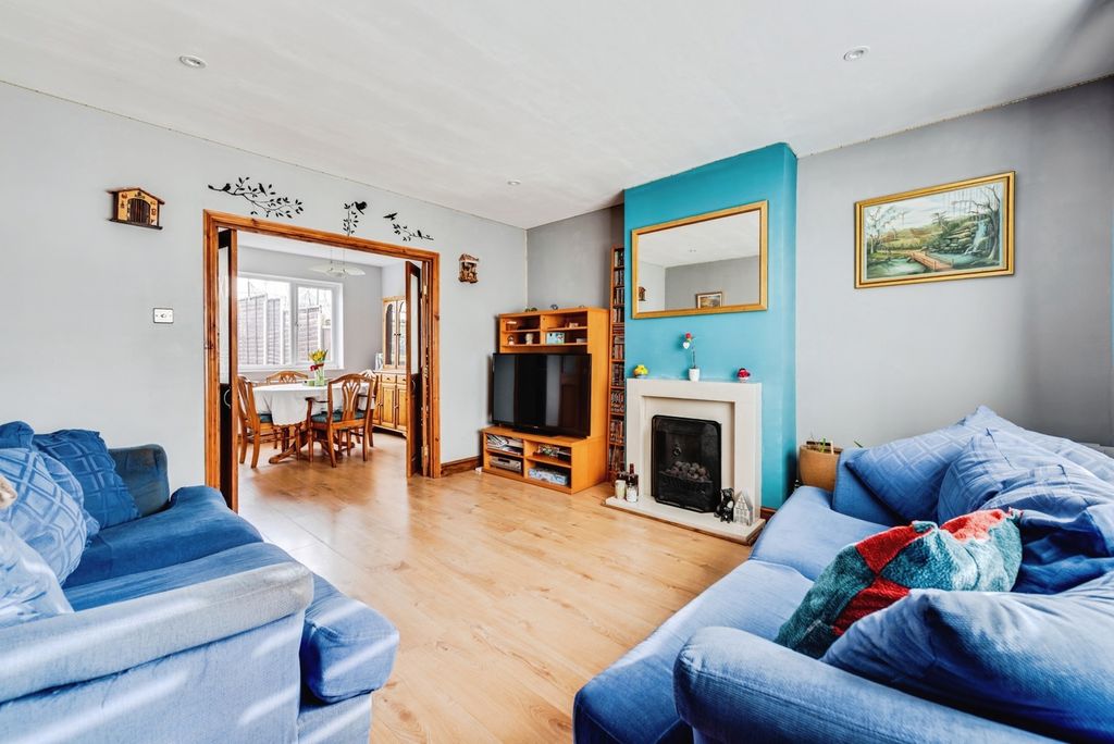 Property photo 3 of 20 Pbox-Img.Jpg