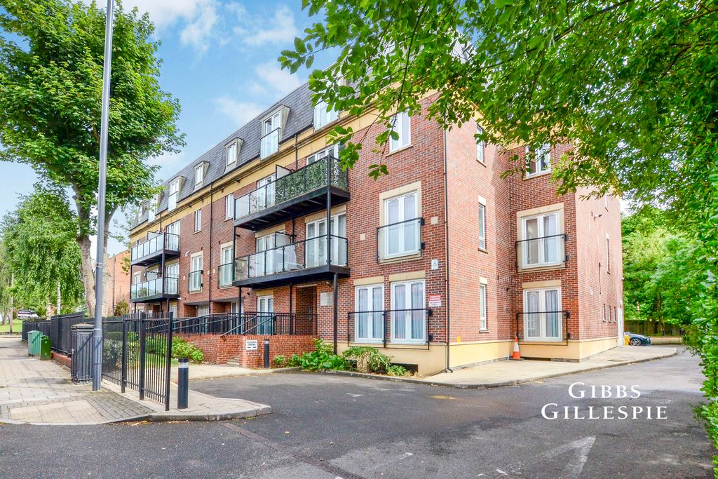 Property photo 1 of 17 Pbox-Img.Jpg