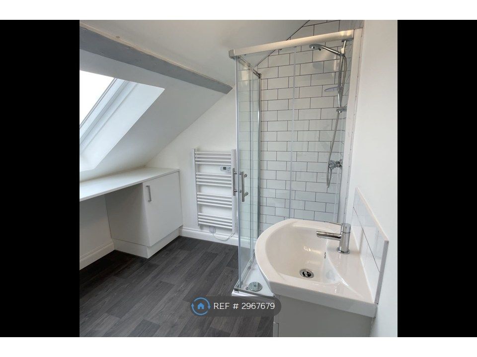 Property photo 3 of 3