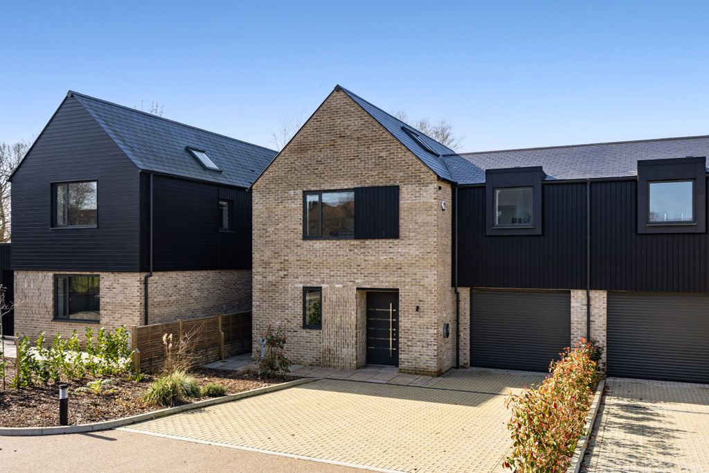 Property photo 1 of 14 Front Elevation