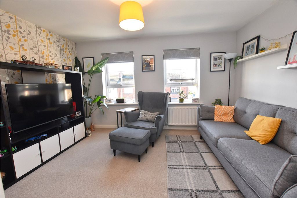 Property photo 3 of 22 Picture No. 36