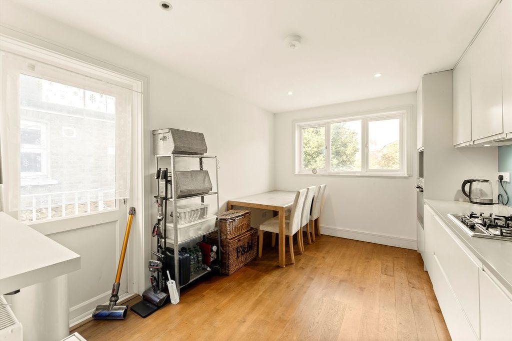 Property photo 3 of 7