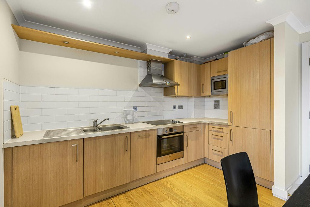 Property photo 3 of 9 Daniel_Watneyedge_Apartments14.Jpg