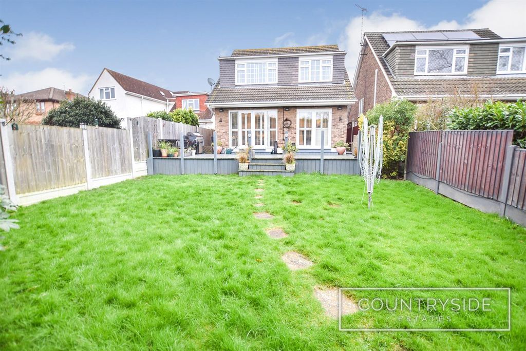 Property photo 2 of 24