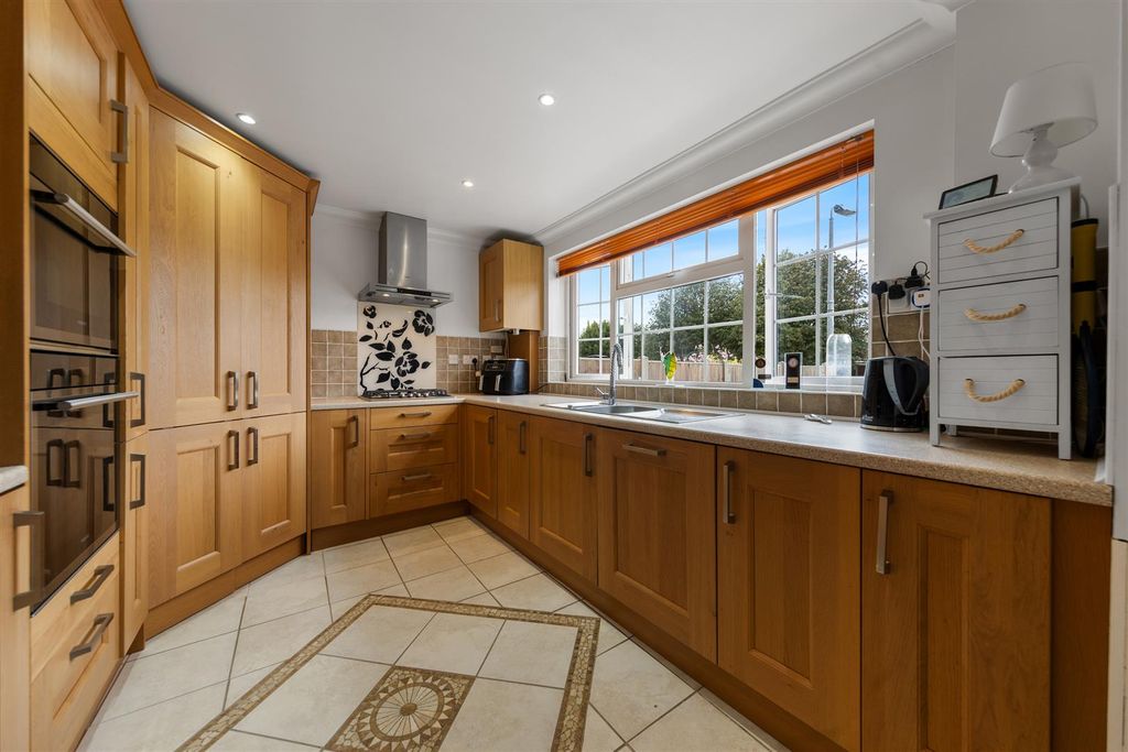 Property photo 2 of 23 14Danerdweb20.Jpg