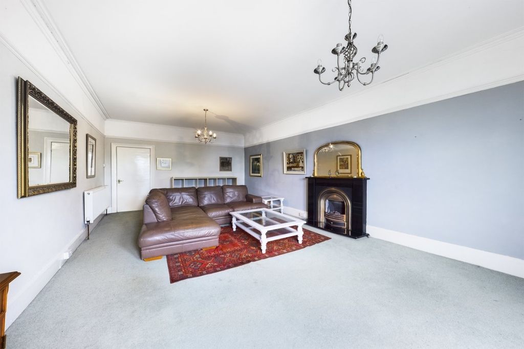 Property photo 3 of 10 Living Room