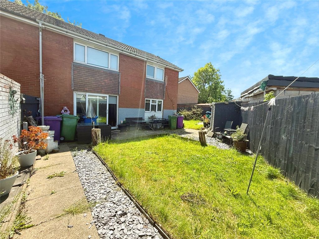 Property photo 2 of 22 Picture No. 24