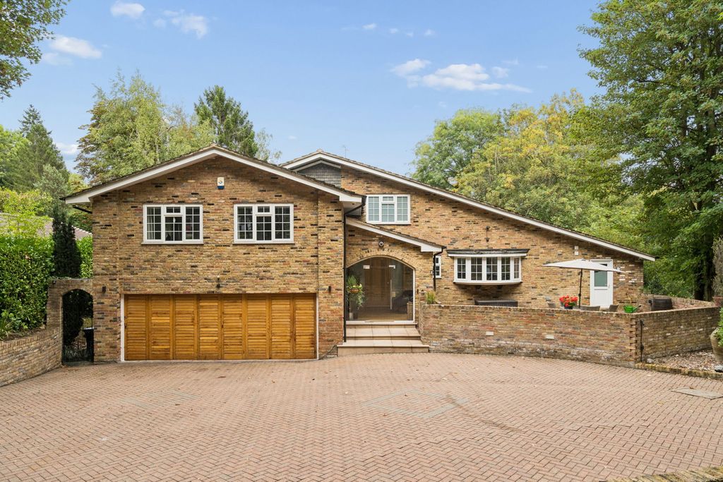 Property photo 1 of 21