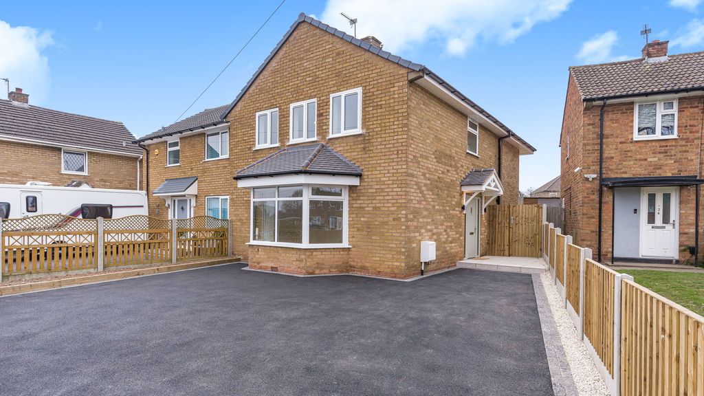 Property photo 1 of 35