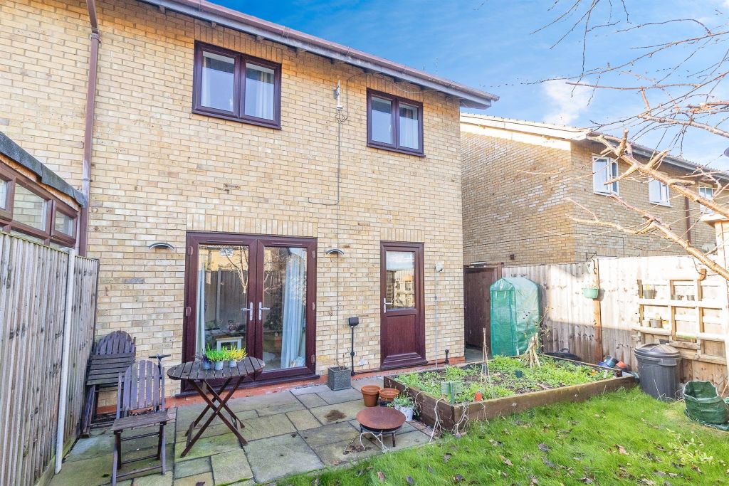 Property photo 2 of 12