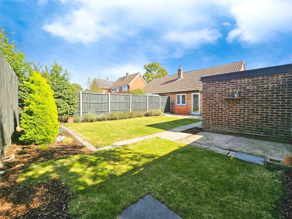 Property photo 3 of 17 Picture No. 13