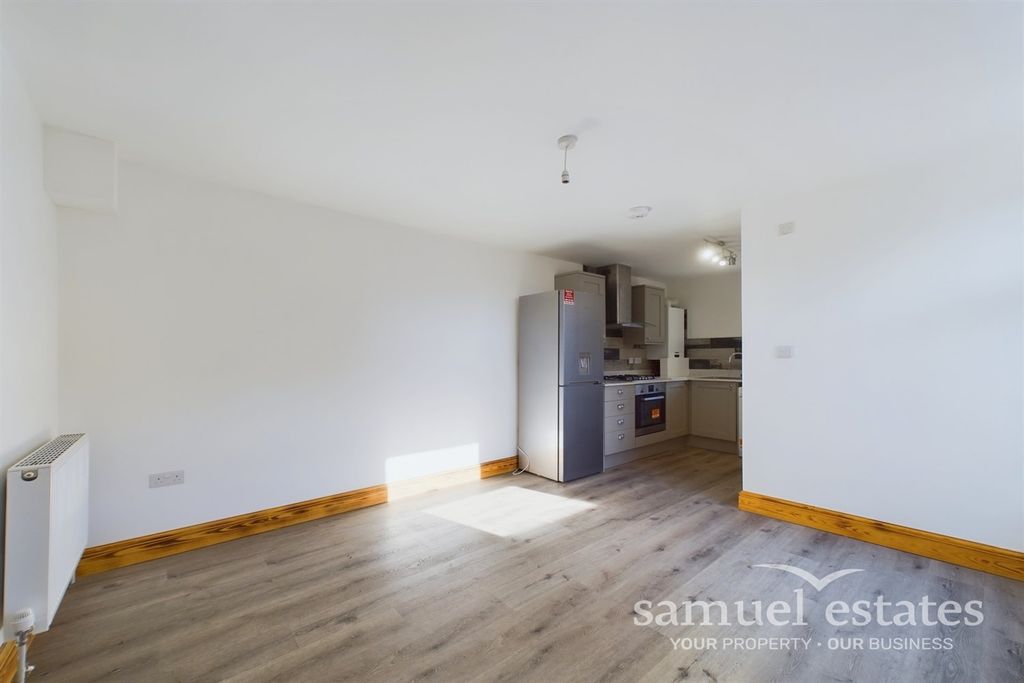 Property photo 1 of 10 Living Room