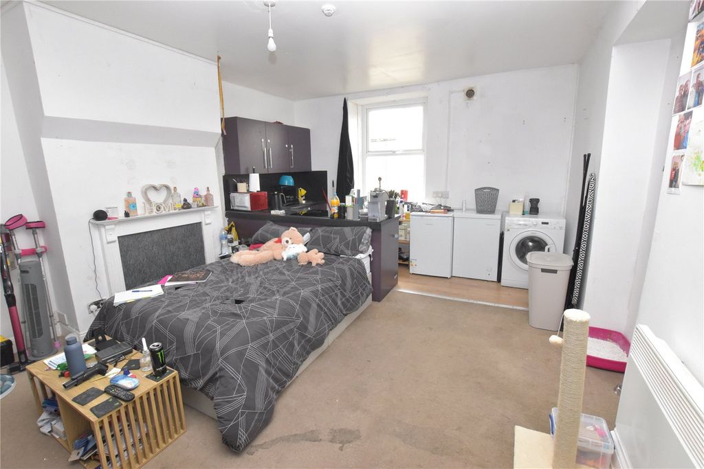 Property photo 3 of 15 Picture No. 13