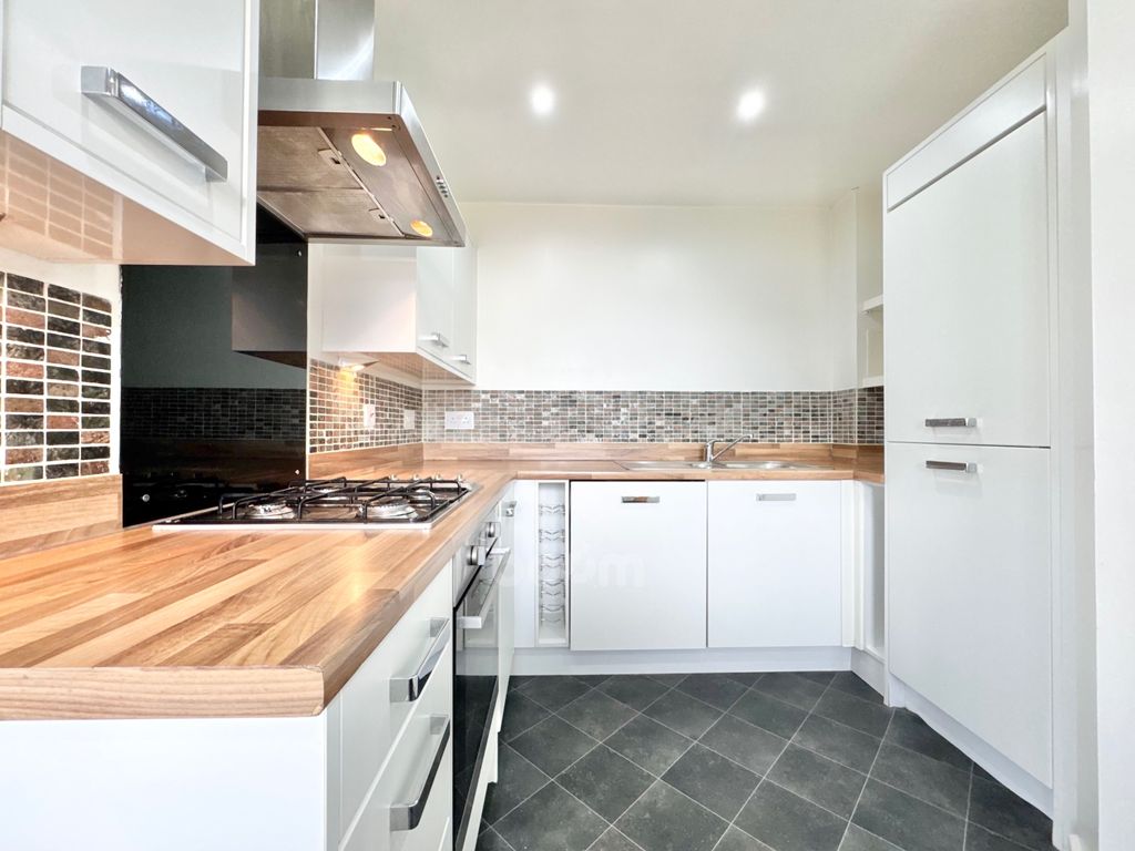 Property photo 3 of 30 Img_1252