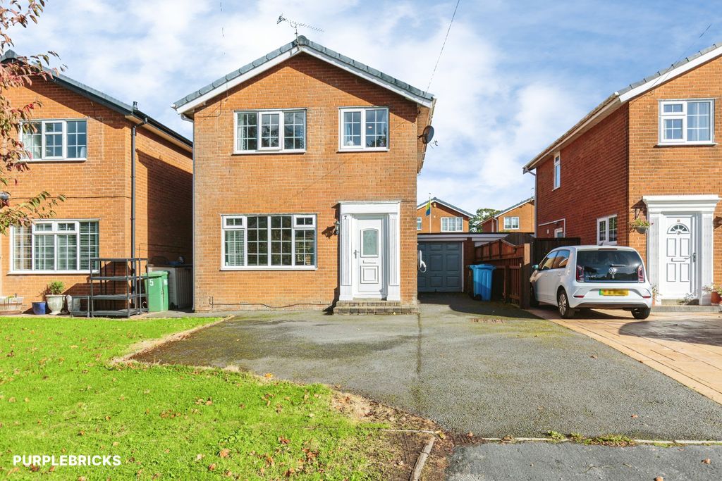 Property photo 2 of 23