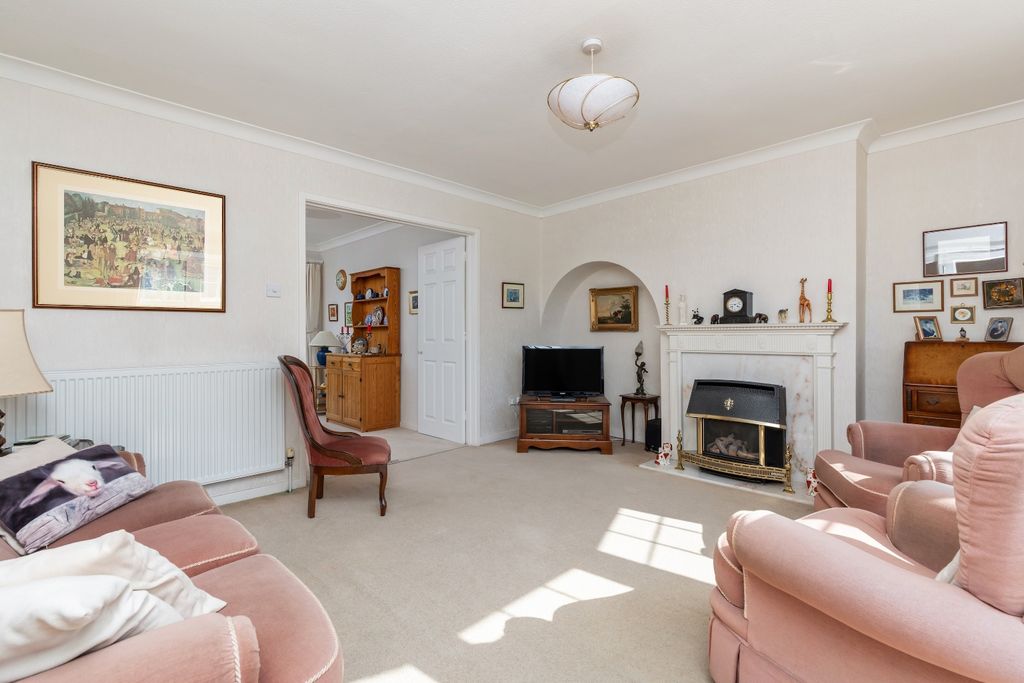 Property photo 3 of 18 5310563