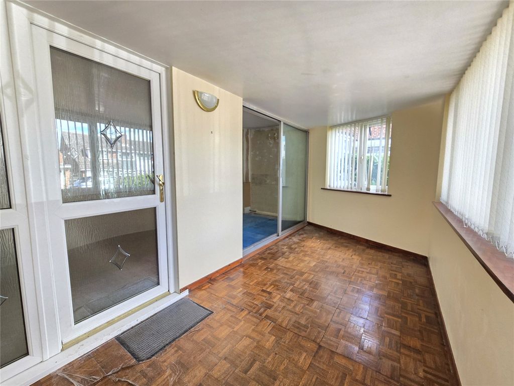 Property photo 2 of 20 Picture No. 17