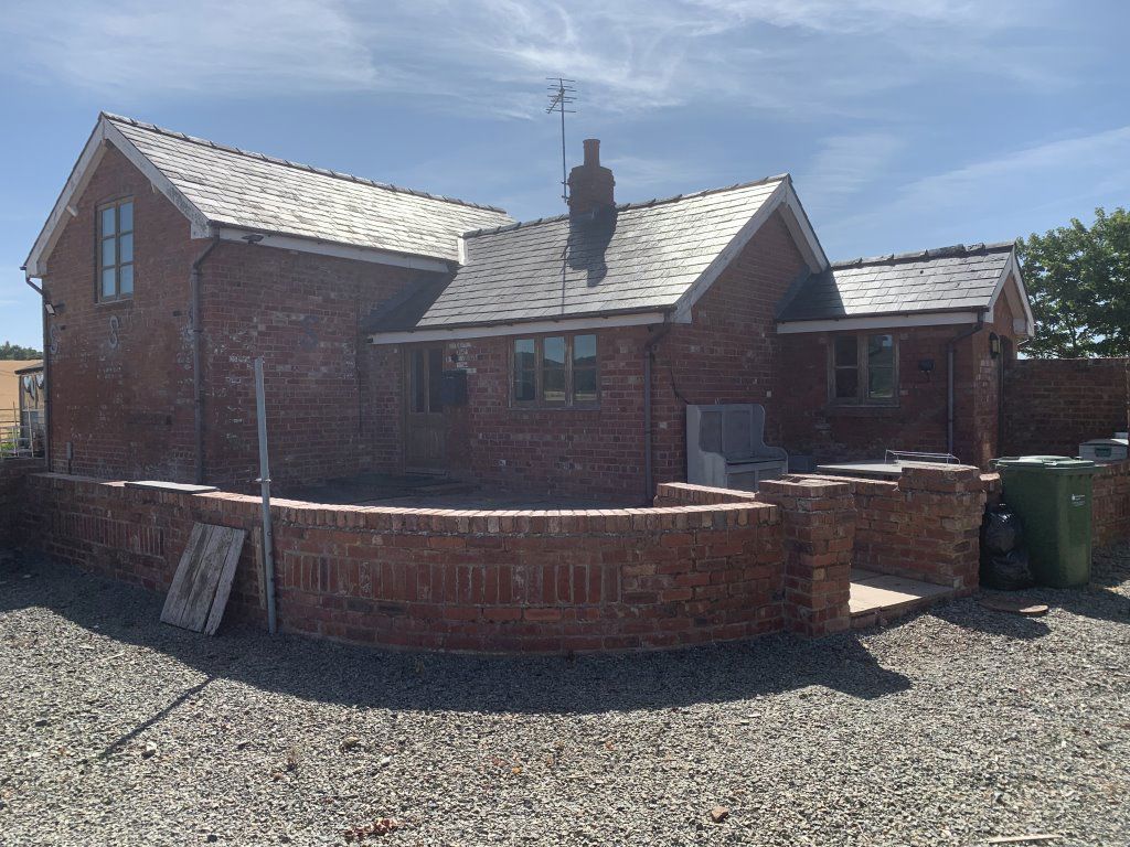 Property photo 1 of 3