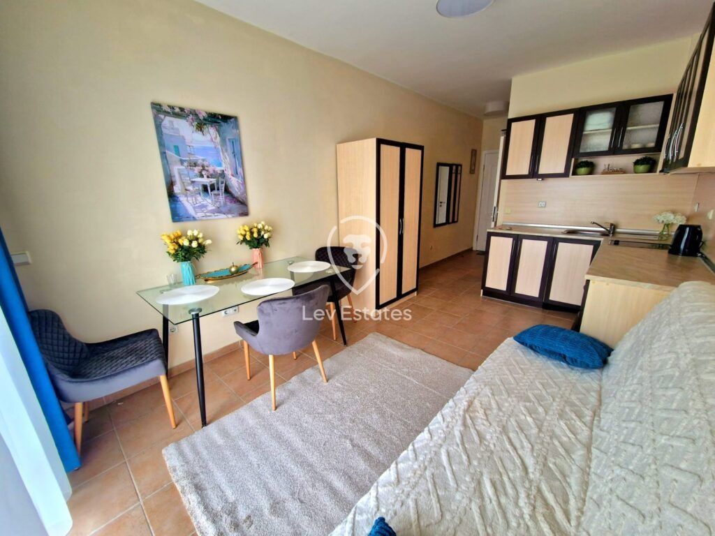 Property photo 2 of 13