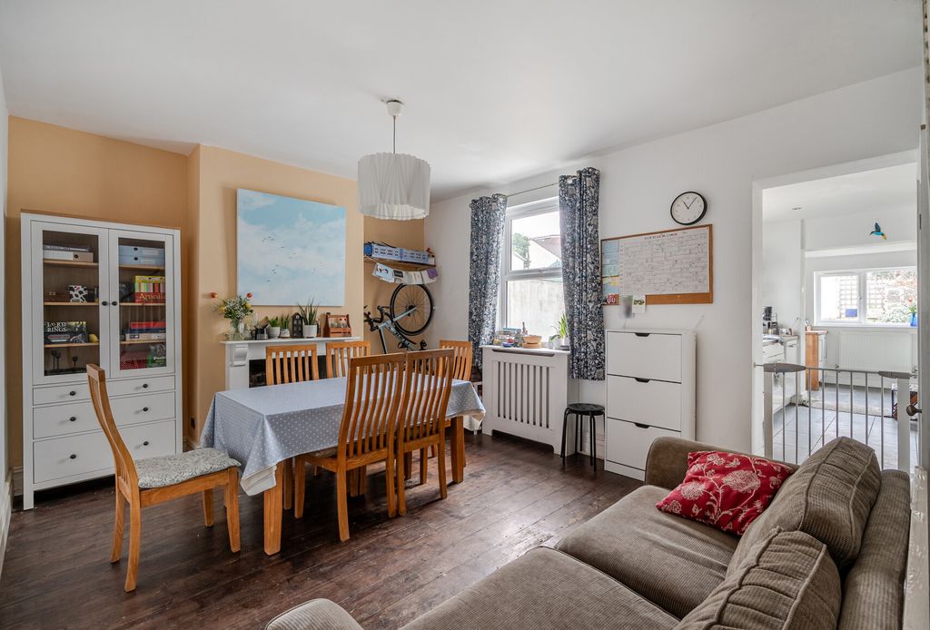 Property photo 3 of 17 1386560-21-69429A...