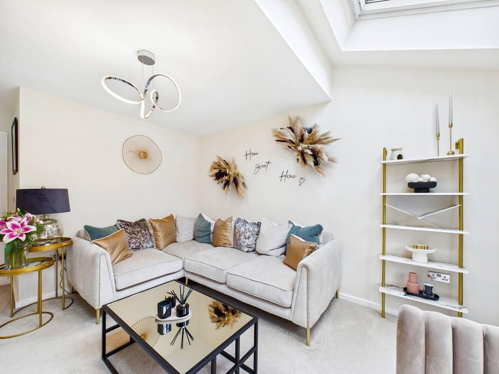 Property photo 3 of 36 Living Room