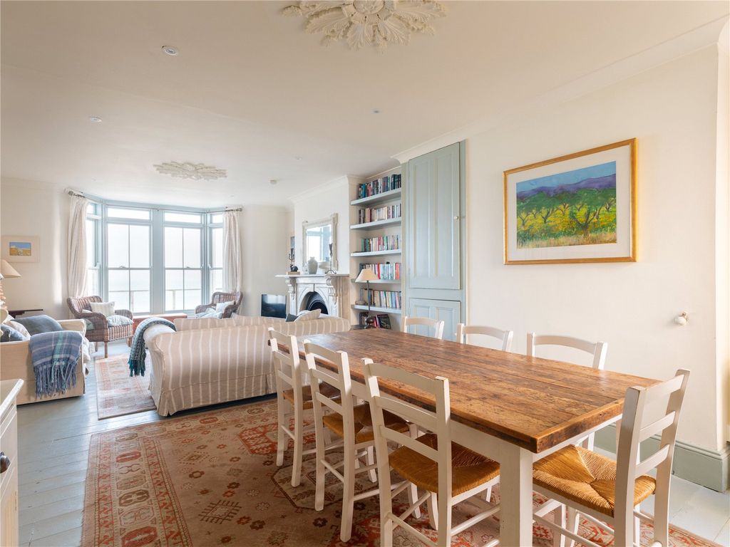 Property photo 2 of 23 Open Plan Living