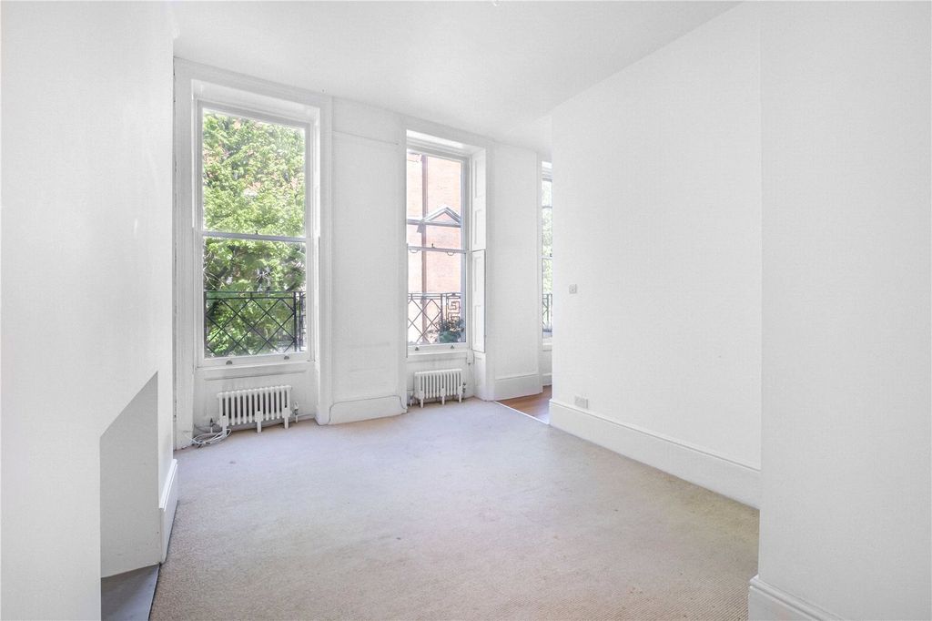 Property photo 2 of 12 Picture No. 05