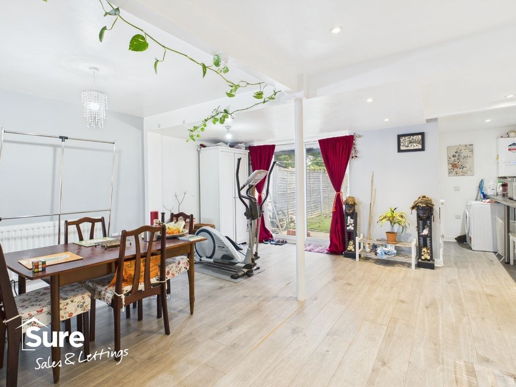 Property photo 3 of 17 4867205