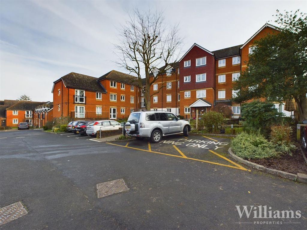 Property photo 1 of 9 Cam04950G0-Pr0004-Still013.Jpg