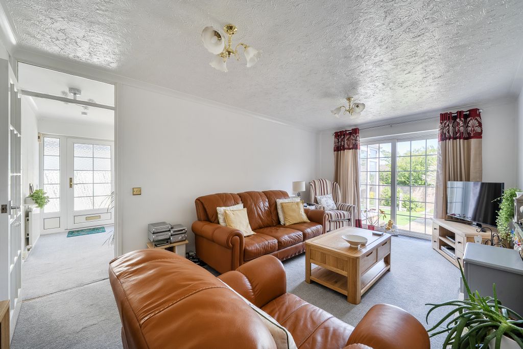 Property photo 2 of 14 146685366A104A2999934