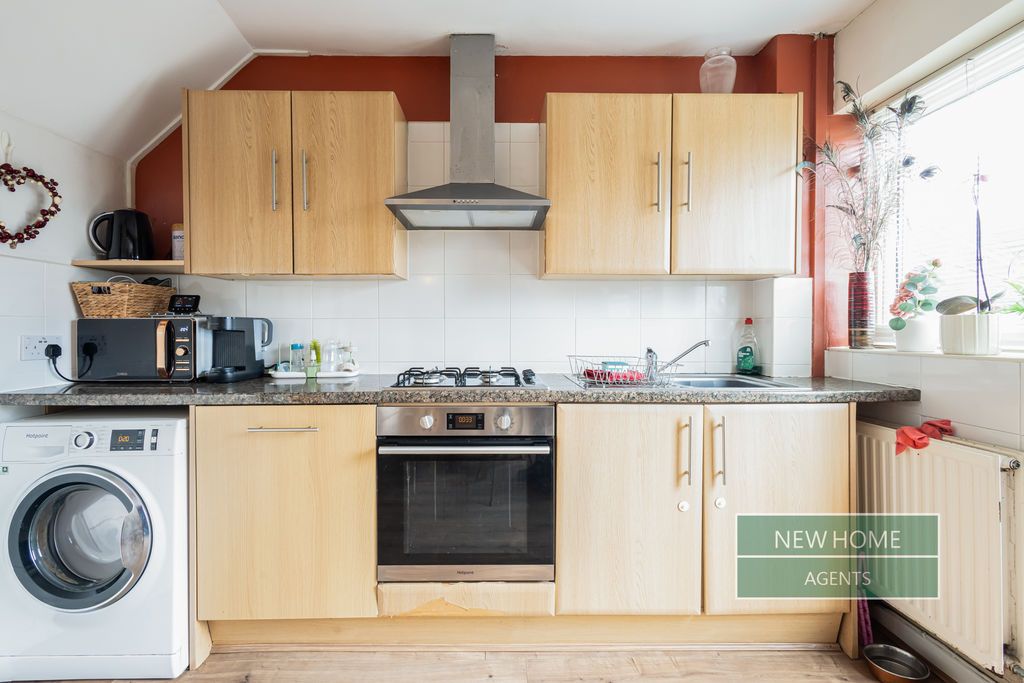 Additional image 7 of 3 bed semi-detached house for saleGreenacre Drive, Bedwas, Caerphilly CF83