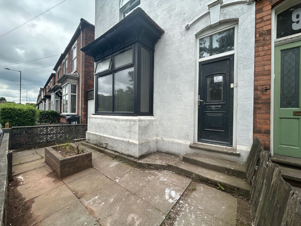 Property photo 2 of 21