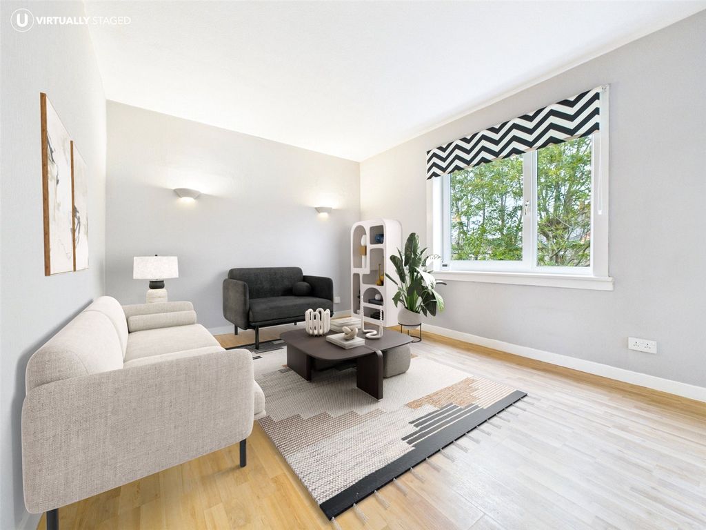 Property photo 3 of 30 Picture No. 67