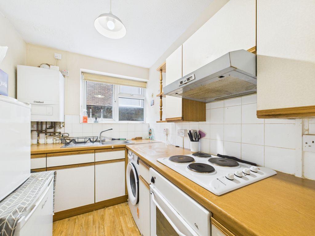 Property photo 3 of 4 Cam04693G0-Pr0028-Still002